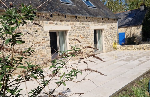 Clohars-Fouesnant House | www.kerlaret.com nFamily house for up to 6 people.nBenodet is 1 km away