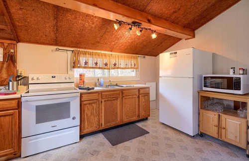 Laurelville Cabin | Wyandot Woods - Squirrels Nest