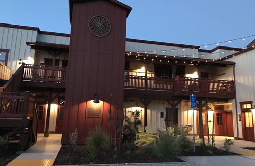 Los Alamos Apartment | Wyatt Earp at the Los Alamos Mercantile