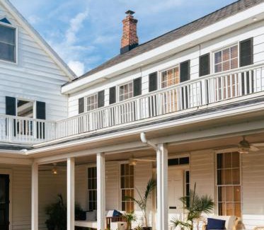 Tilghman Hotel | Wylder Hotel - Tilghman Island