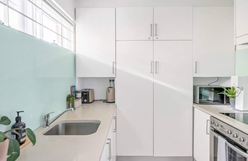 Potts Point Apartment | Wyldes Treasure Pocket size Potts Point Design