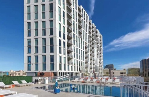 Warehouse District Condo | Wyndham Austin Luxurious 2 Bedroom with Kitchen