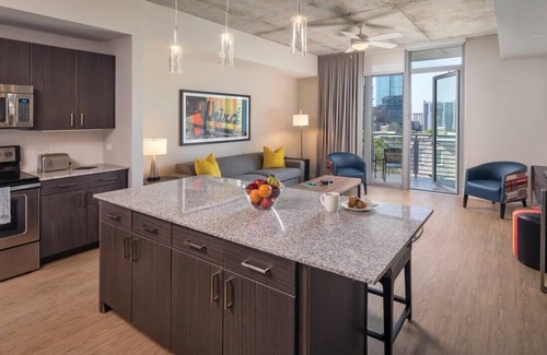 Civic District Condo | Wyndham Austin Resort|1BR/1BA King Bed w/Gym&Pool