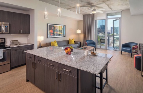 Clarksville Condo | Wyndham Austin Resort | 2BR/2BA Balcony King Suite