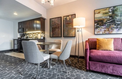 Lower Nob Hill Hotel | Wyndham Canterbury at San Francisco - 1 Bedroom