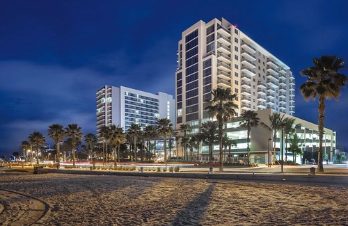 Clearwater Beach Resort | Wyndham Clearwater Oceanfront Presidential Condo, onsite Spa, across from Beach
