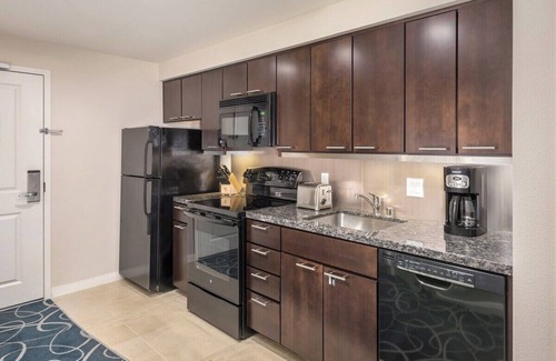 Las Vegas Condo | Wyndham Desert Blue 2 Bedroom with Kitchen Condo in Vegas, Sleeps 8
