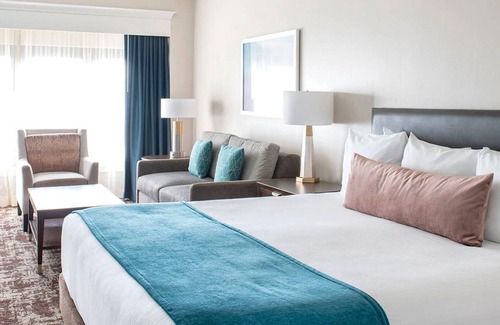 Civic Core Resort | Wyndham Harbour Lights Studio Deluxe – A Chic Urban Retreat!