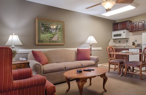 Williamsburg Resort | Wyndham Kingsgate close to Colonial Williamsburg/Busch Gardens/Wineries/Shopping