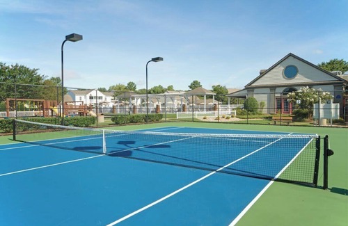 Williamsburg Condo | Wyndham Kingsgate | Two 3BR Suites Sleeps 20!