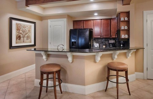 Downtown San Antonio Condo | Wyndham La Cascada Resort|1BR Balc Pool River Walk