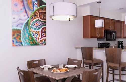 Downtown San Antonio Condo | Wyndham La Cascada Resort|1BR Balc Pool River Walk