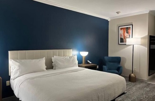 Lake Charles Hotel | Wyndham Lake Charles Casino Area
