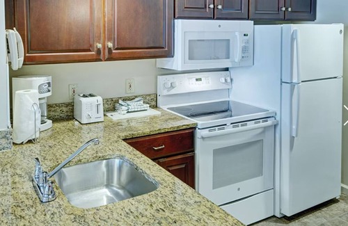 Old Town Alexandria Condo | Wyndham Old Town Alexandria 2 bedroom deluxe