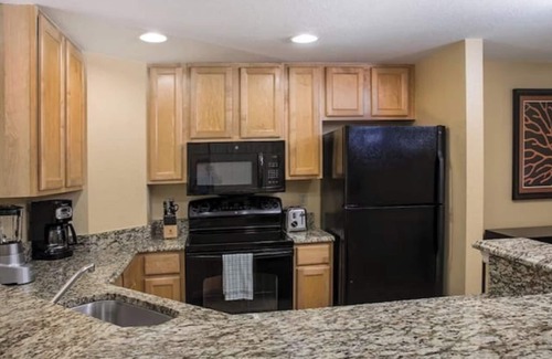 Survey Creek Condo | Wyndham Palm-Aire Resort 1 Bedroom Condo with Family-Friendly Amenities