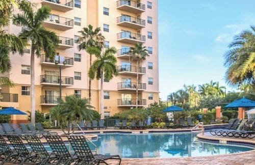 Survey Creek Condo | Wyndham Palm-Aire Resort 2 Bedroom Condo with Family-Friendly Amenities