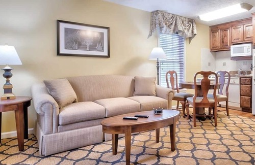 Williamsburg Condo | Wyndham Patriots Place | 1BR/1BA King Bed Suite