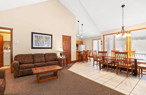 Shawnee On Delaware Condo | Wyndham Shawnee Village|1BR/1BA Full Balcony Suite