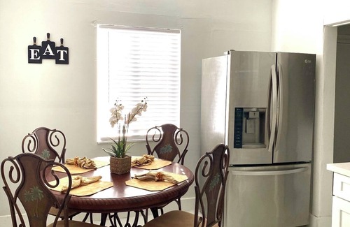 Buena Vista House | Wynwood Tropical Oasis 4-bedroom house