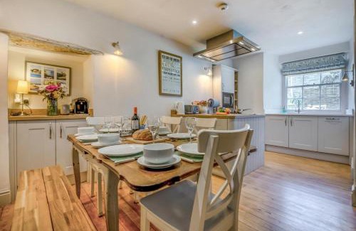 Swanage House | Wyvern Cottage