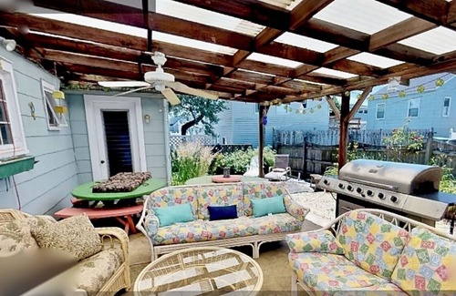 Lavallette House | X-Large Home - Ocean Block - 240 ft. from Beach - Historic 9 bedroom
