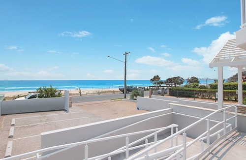 Tugun Apartment | Xavier Dunes 3 - Luxury Beachfront Tugun/Currumbin