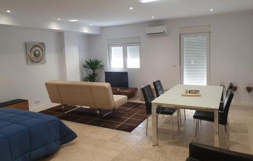 A Estrada Apartment | xeliñaE