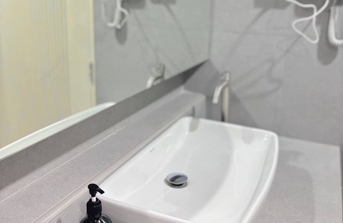 Rawai Hotel | Xen Pool Access