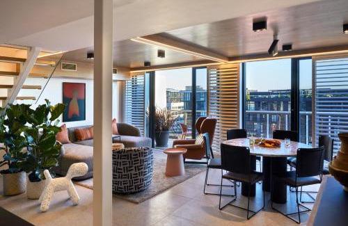 Cape Town City Centre Apartment | Xenia Signature Collection by Totalstay