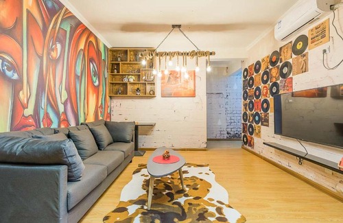 Beilin Apartment | Xi'an Beilin·Yongning Gate· Locals Apartment 00138690