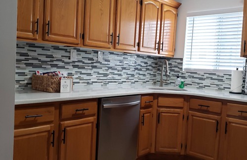South Jamaica House | XL 5⭐ NEAR JFK 5 MINS, AC, PVT PARK, MODERN, NEAR NYC HUBS, MALLS, QUIET, SAFE
