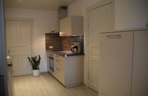 Bastorf Apartment | XL 7-room vacation home (170m², max 12 people) - Holiday Villa XL Leuchtturmblick