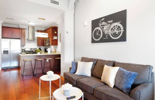 Olde Kensington Apartment | XL Studio - Stylish Studio w/Rooftop Pool