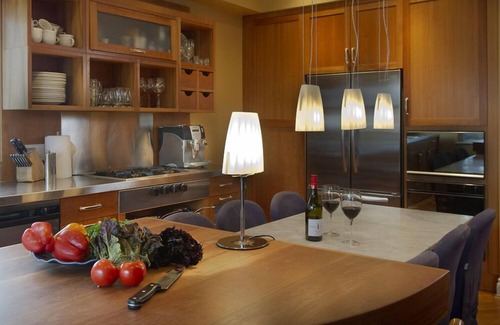 Blueberry Hill Cabin | XMAS/NY avail Epic Home-Stunning Mountain Views-Private Hot tub-Ski in/out park