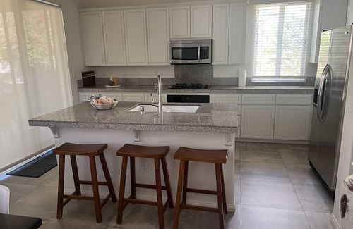 La Quinta House | XMAS SPECIAL-Desert Oasis-Private back yard -Pool/Hot Tub& Gas FireTable #000324