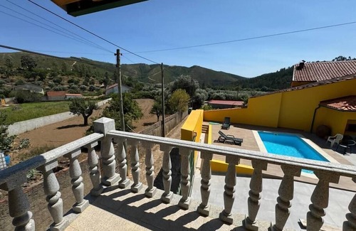 Balocas House | Xperience House em Janeiro de Cima. Casa com Piscina, Praia Fluvial e BBQ