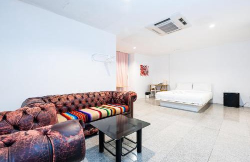 Ploenchit Apartment | XX Mitr INN Sukhumvit 2 - BTS Nana มิตร อินน์ สุขุมวิทซอย 2 บีทีเอส นานา