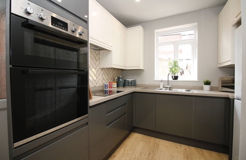 Blackpool House | Xxfabulousxx 4 bed Semi Sleeps 8