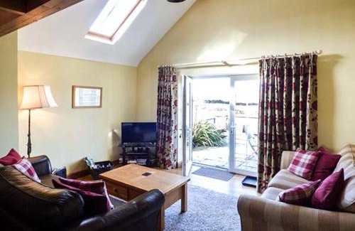 Holyhead House | Y Barcud