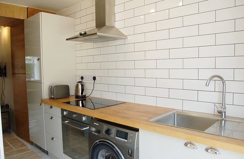 Tywyn Cottage | Y Bwthyn Bach Cute Stone Cottage in Tywyn