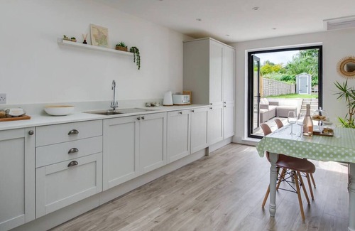 Usk House | Y Bwthyn in the beautiful Usk