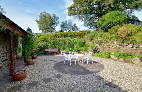 Llanegryn House | Y Bwthyn - Two Bedroom House, Sleeps 4