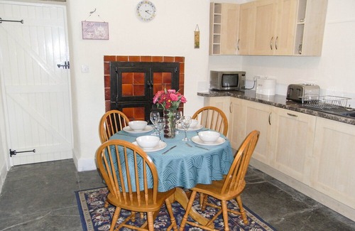 Rhydymain Cottage | Y Bwythyn at Henfaes, RHYDYMAIN