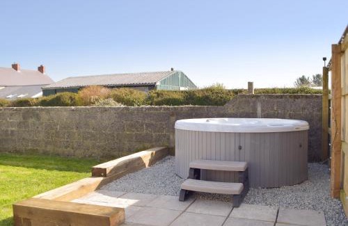 Maenclochog House | Y Glowty