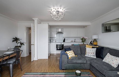 Tenby Apartment | Y Lle Hapus