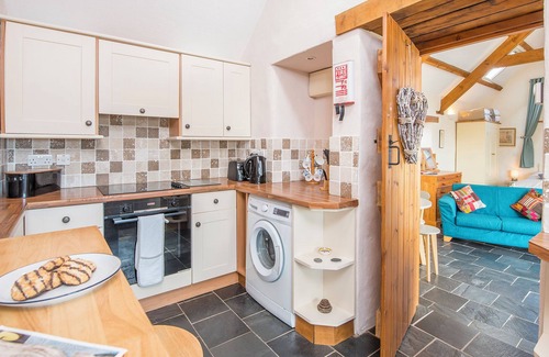 Newport Cottage | Y Sied, Holiday Cottage Newport, Sleeps 2, 1 bedrooms, bathrooms