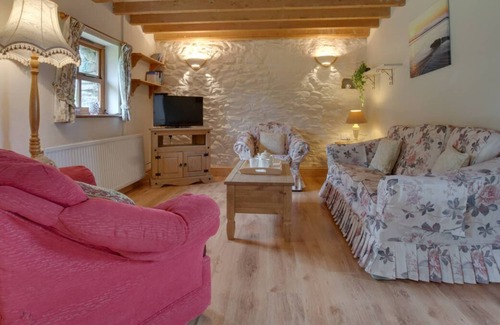 St Brides House | Y Stablau - Stables