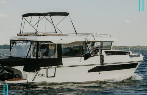 Borgo Vecchio Boat Rental | Yacht Bona via