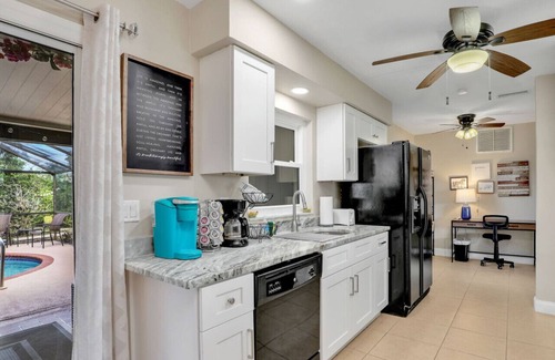 Yacht Club House | Yacht Club Breeze Cape Coral