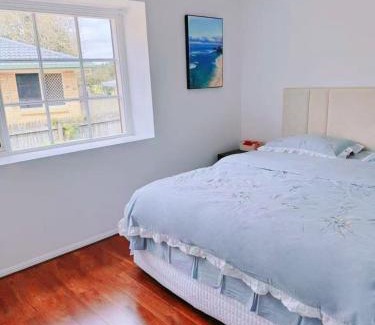 Wishart House | Yaka room